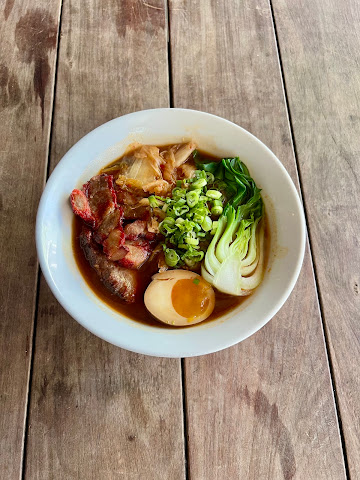 Gold Marquess Wynwood by null