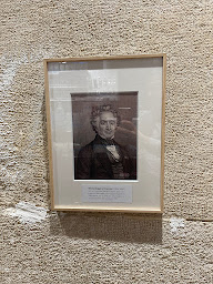 Photo n°20 de Pharmacie Chevreul Nation Paris 11ème à Paris (Pharmacie vétérinaire)