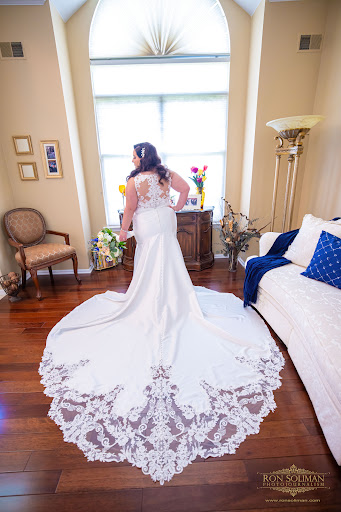 The Curvy Bride - Thumbnail
