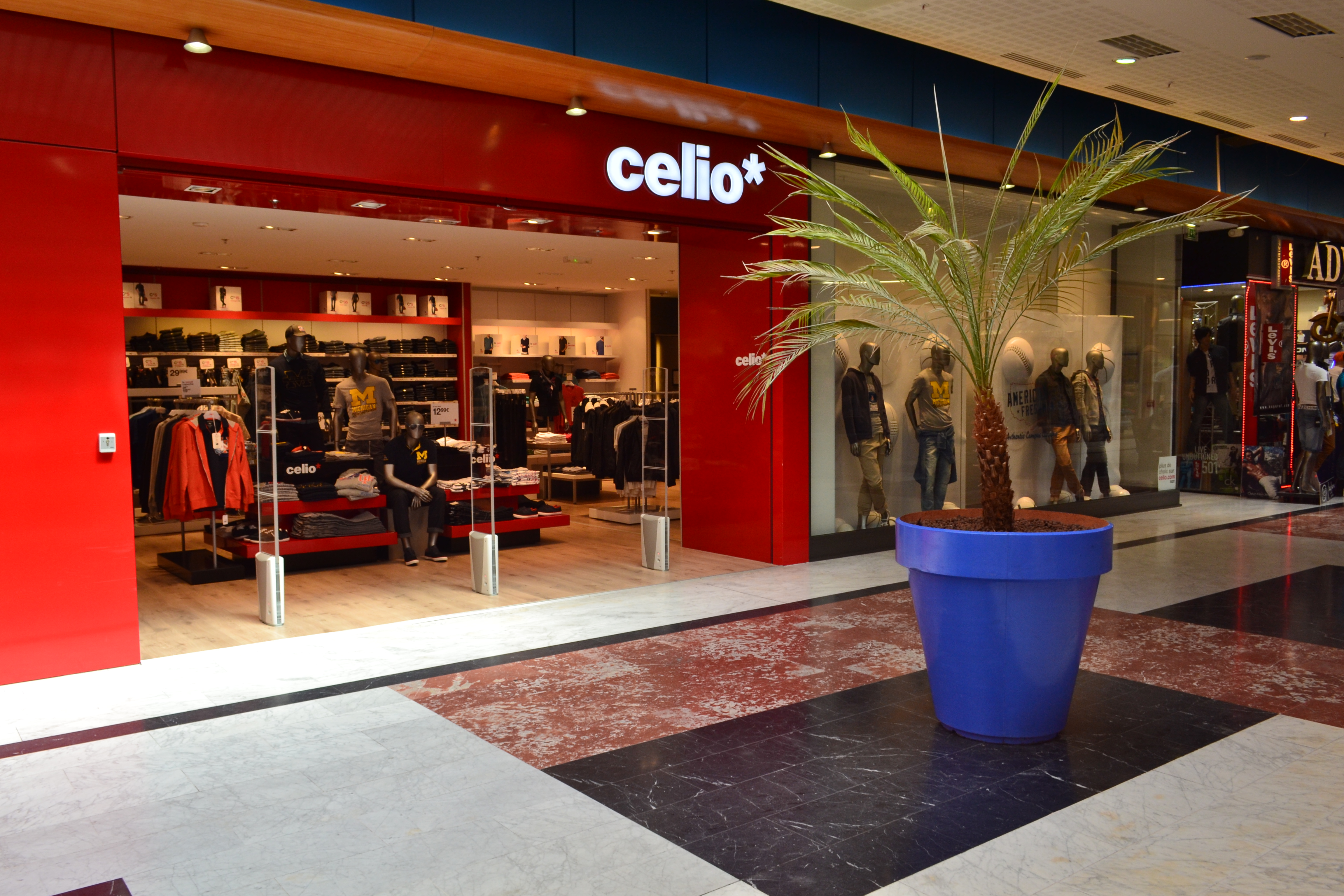 Centre commercial Carrefour Angoulins  Angoulins - Centre commercial