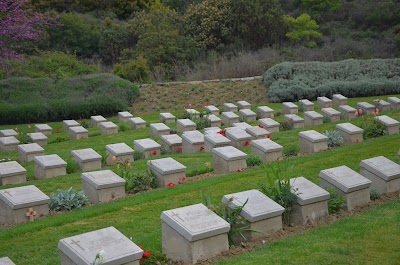 Shrapnel Valley Commonwealth War Graves Commission Cemetery