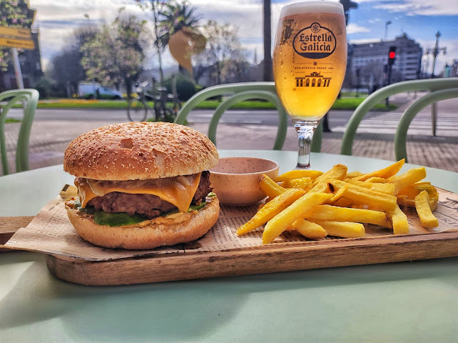 Lasai, Maitia by null