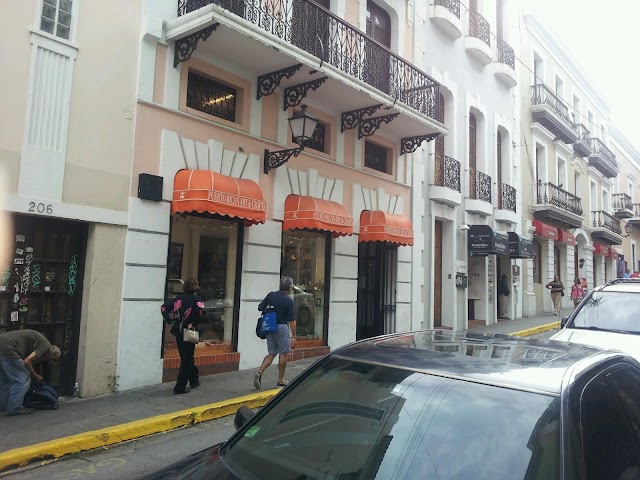 Puerto Rican Art & Crafts