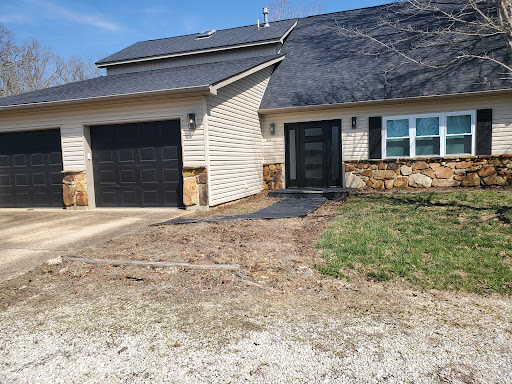 Veterans Pressure Washing and Staining