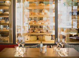 Photo n°79 de MONBLEU Faubourg Montmartre à Paris (Restaurant servant de la raclette)