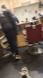 Photo n°2 de Delah coiffure à Toulon (Salon de coiffure)