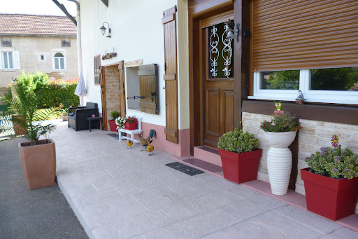 Photo de Hôtel Restaurant Gastronomique La Huchette à Replonges (01750)