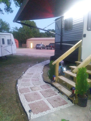 Rock N Robin RV Resort