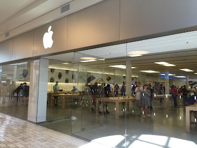 Photos of Apple Tysons Corner