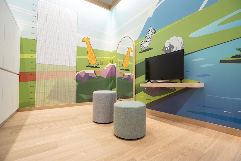 うめきた矯正歯科