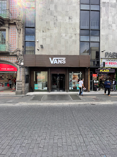 Vans Reforma - Thumbnail