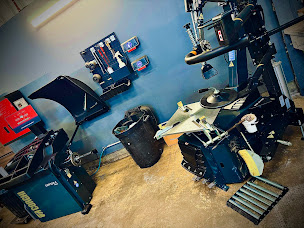 Photo n°27 de GARAGE FJ AUTO 49 - Technicar Services à Saint-Léger-de-Linières (Vendeur de voitures d'occasion)