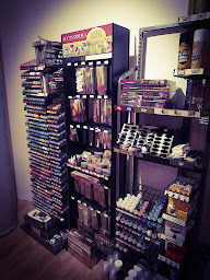 Photo n°3 de Contrebande de Jeux à Saint-Genis-Pouilly (Magasin de jeux de cartes/jeux de plateaux)