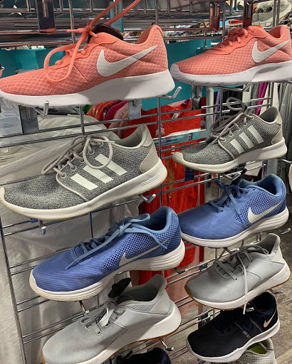 Plato's Closet - Niles, OH - Thumbnail