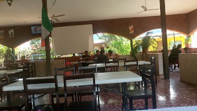Photos of La Pipiola