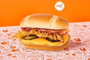 Photo n°16 de Popeyes - La Défense à Puteaux (Poulet frit à emporter)