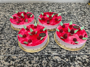 Photo n°6 de Boulangerie Pâtisserie ROSSELOT à Vic-le-Comte (Sandwicherie)