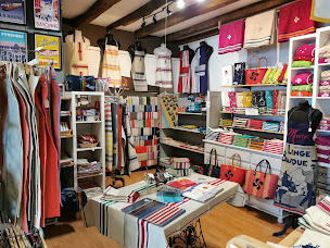 Photo n°5 de L'Air du Pays à Ainhoa (Magasin de souvenirs)