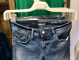 Photo n°19 de Lili Jeans à Romans-sur-Isère (Magasin de vêtements pour femmes)