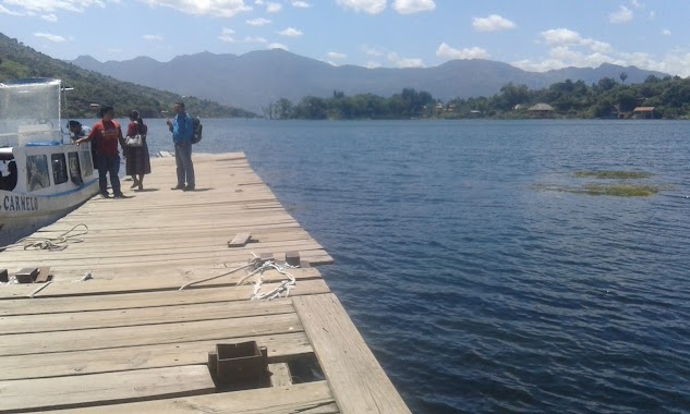 Public Dock, Author: Pascual Tzoc Tzep