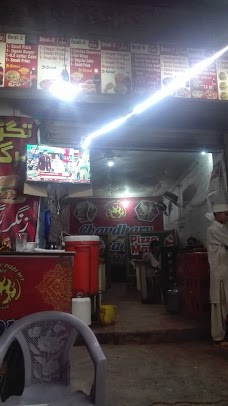 Choudhary Pizza Hut چوہدری پیزا اینڈ شوارما okara