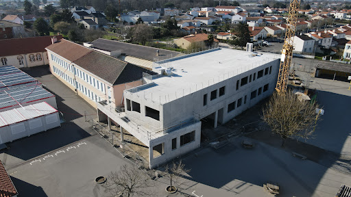 Mixed Private Middle School De La Maine - Thumbnail
