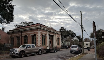 Cita Dennis Hubbell Branch Library