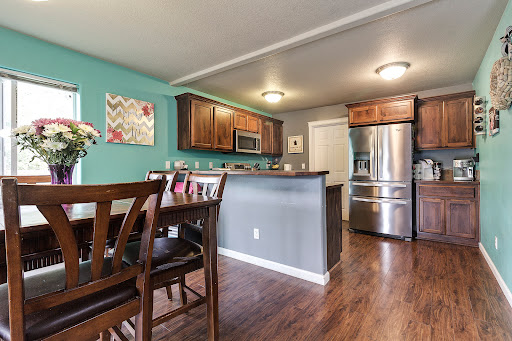 Nicole Ellis, REALTOR | John L. Scott Market Center - Thumbnail