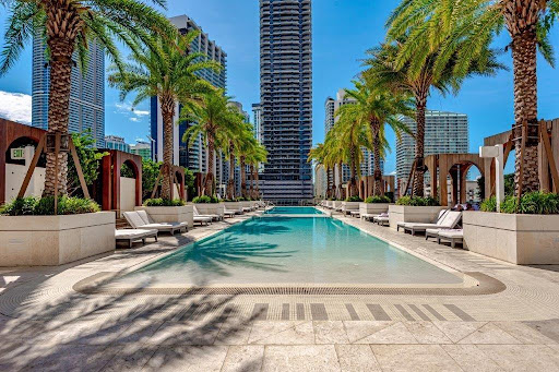 Seana Abdelmajid & Katie Lemieux ~ The Homeowner's Agent Brokered by La Rosa Realty Beaches - Thumbnail
