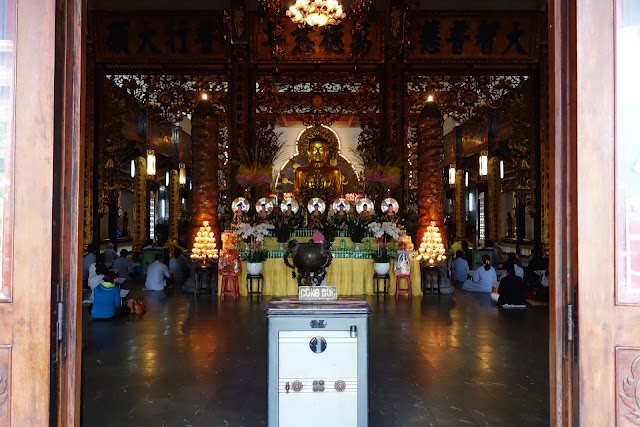 Vinh Nghiem Pagoda