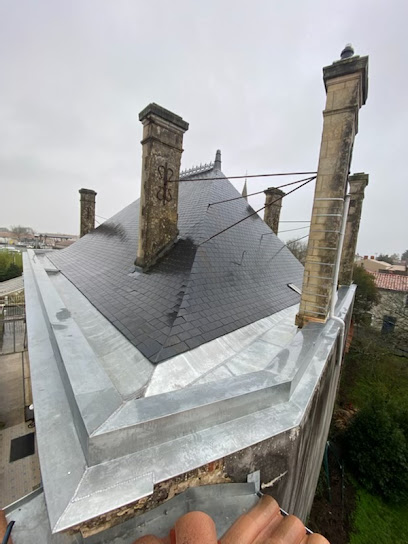 LE BON COUVREUR : 77 Artisan Couvreur Zingueur à Meaux