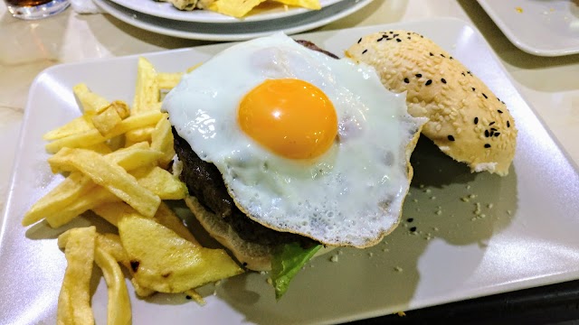 Café Bar Mega