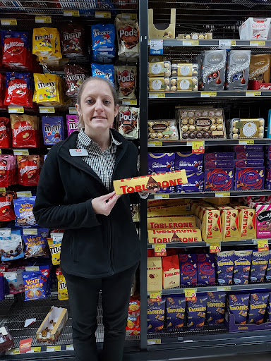 Spano's IGA Warwick - Visual