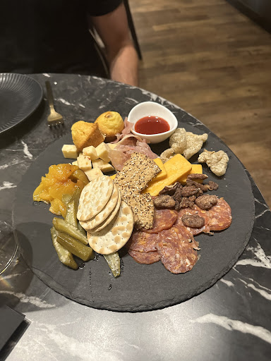 Tanner's Wine Bar - Thumbnail