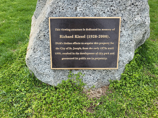 Kiesel Viewing Structure - Visual
