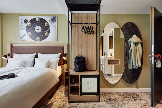 Me and All Hotel Hanover, by Hyatt by null