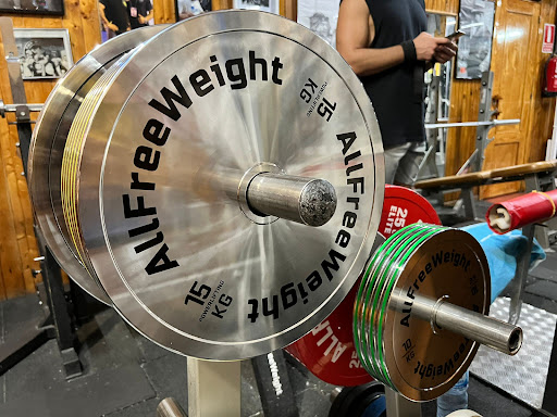 The Santa Monica Gym Mecca - Thumbnail