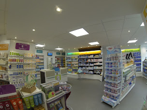 Photo n°2 de Pharmacie de Tinchebray à Tinchebray-Bocage (Pharmacie vétérinaire)