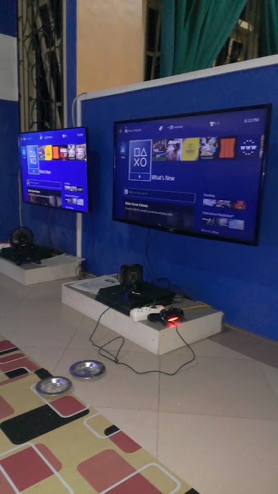 Photos of TripleThree PS4 Games & Depot 333
