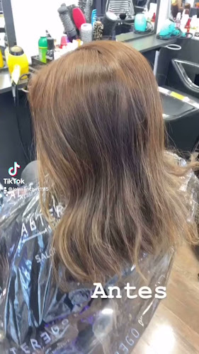 Rezensionen über Chez Lola Coiffure Mixte onglerie in Carouge - Friseursalon