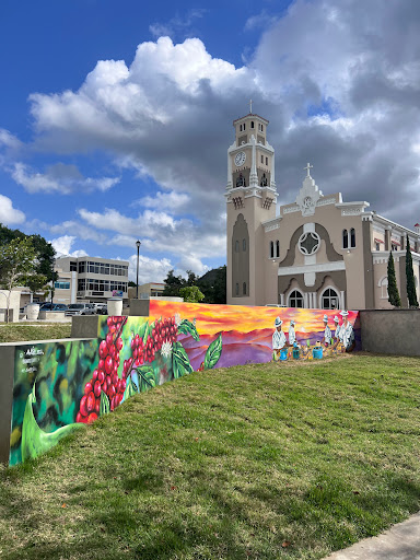 Mural Tribute to the Coffee Farmers of Yauco by @abast_art & @UrbanRussianDoll
