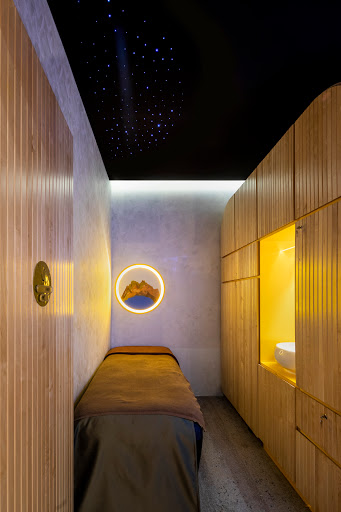 Spa Esprit Raffles City - Thumbnail