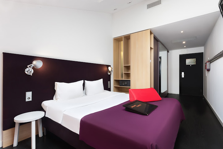 AZIMUT Сити Отель Тульская Москва by null