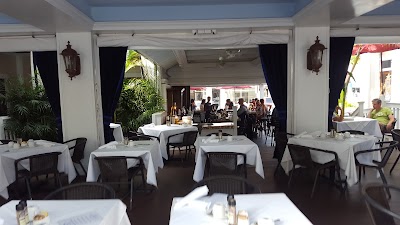 Photos of La Te Da
