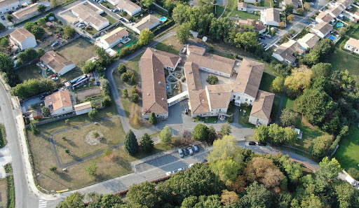 Photo de Ehpad Korian Les Ajoncs à Saint-Georges-du-Bois (17700)