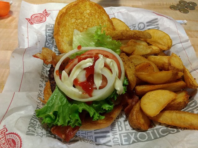 Fuddruckers