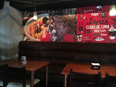 Photos of Claro de Luna