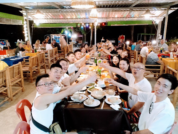Happy Restaurant 快乐餐厅