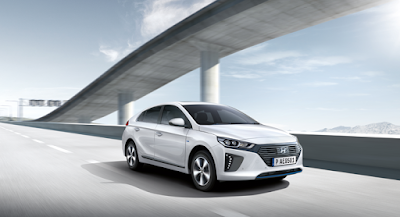 Photos of Hyundai AYWAILLE