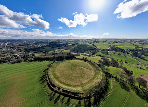 Giant's Ring - Thumbnail